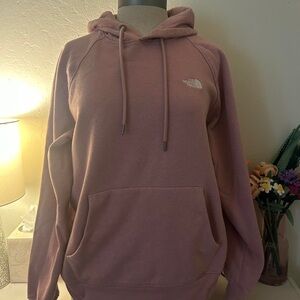 NEW The North Face Women’s Hoodie Twilight Mauve (Sm)
